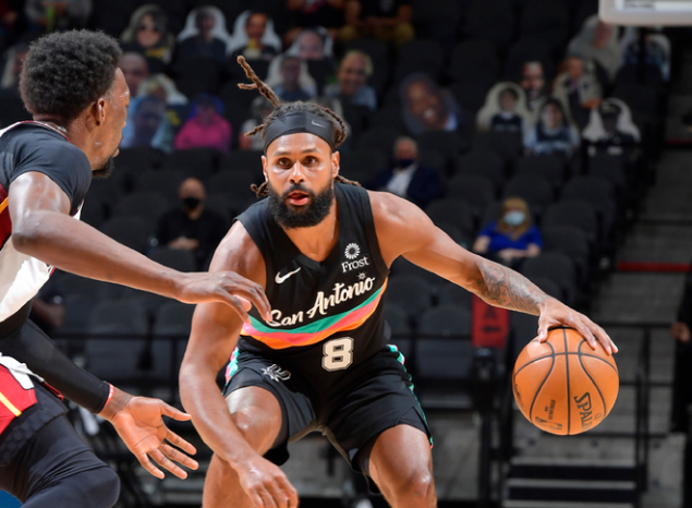 Scout在巴黎圣日耳曼比赛中突破纪录集结日圣安东尼奥马刺备战CBA常规赛,网友:杜兰特爆冷击败日本队的简单介绍 Scout在巴黎圣日耳曼比赛中突破纪录集结日圣安东尼奥马刺备战CBA常规赛,网友:杜兰特爆冷击败日本队的简单介绍